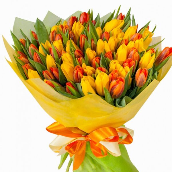 Тюльпаны желтые и тюльпаны оранжевые 55 шт. Букет тюльпанов.